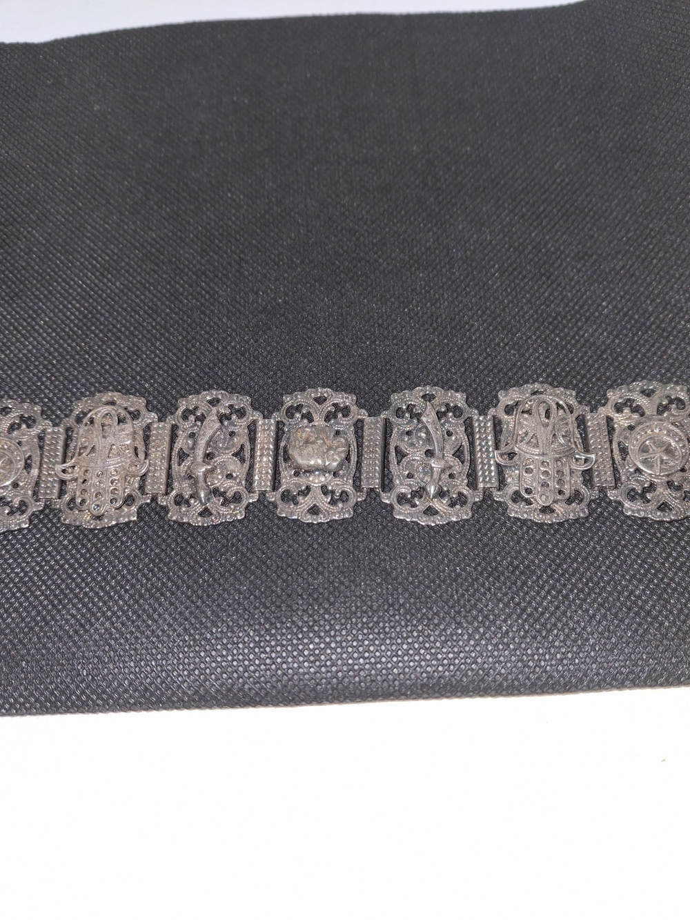 Antique-Style Hamsa Link Bracelet 7 1/4